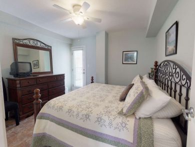 St. Petersburg Condo 930551