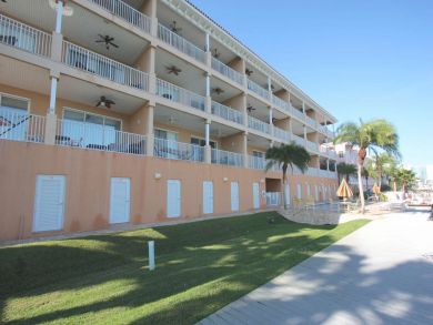 Clearwater Condo 930554