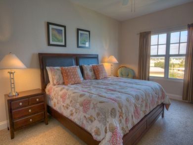 Treasure Island Condo 930562