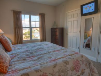 Treasure Island Condo 930562