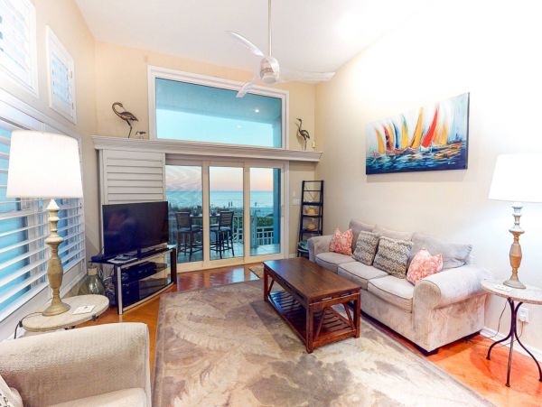 Madeira Beach 4 Bedroom Vacation Rental Sleeps 8