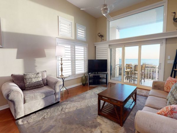 Madeira Beach 4 Bedroom Vacation Rental Sleeps 8