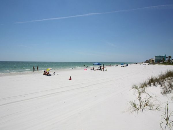 Madeira Beach 4 Bedroom Vacation Rental Sleeps 8
