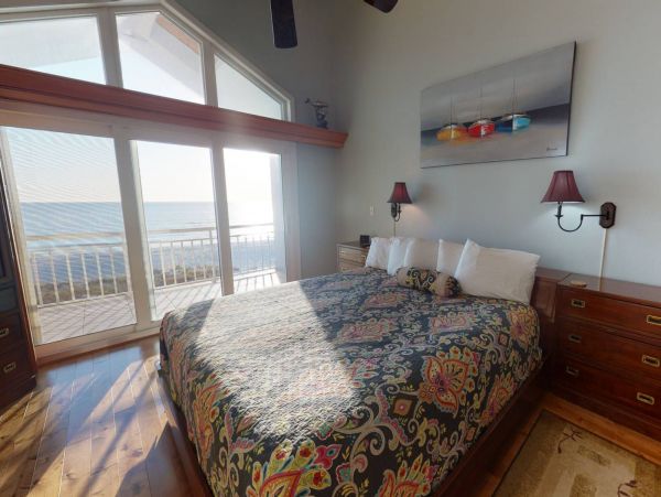 Madeira Beach 4 Bedroom Vacation Rental Sleeps 8