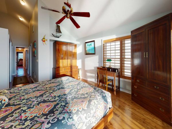 Madeira Beach 4 Bedroom Vacation Rental Sleeps 8