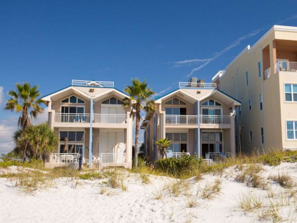 Madeira Beach 4 Bedroom Vacation Rental Sleeps 8