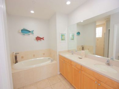 Clearwater Condo 930588