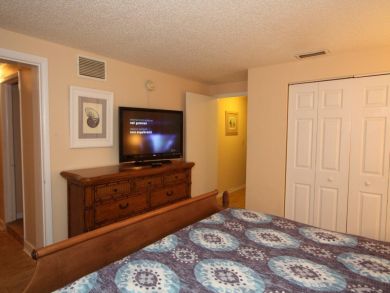 Treasure Island Condo 930589