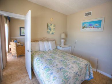 Treasure Island Condo 930589