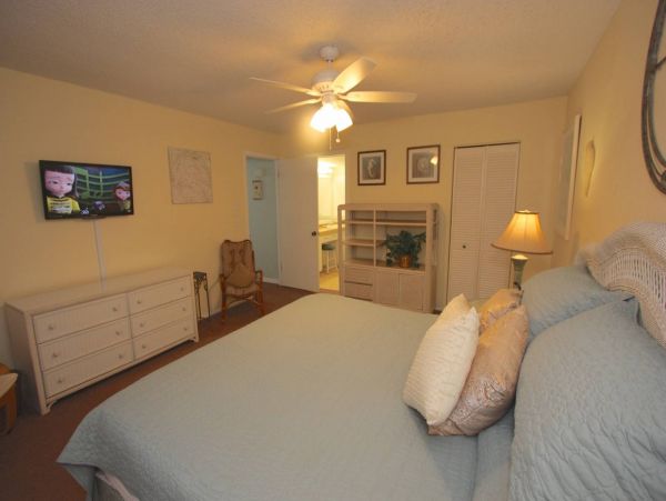 Indian Shores Vacation Condo Two Bedroom Water Views