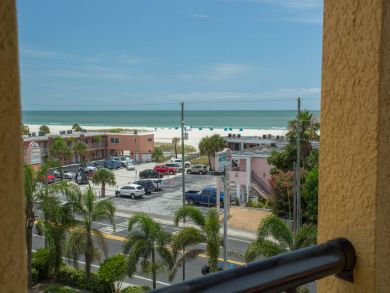 Treasure Island Condo 930599 Treasure Island Condo 930599