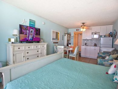 Treasure Island Condo 930600