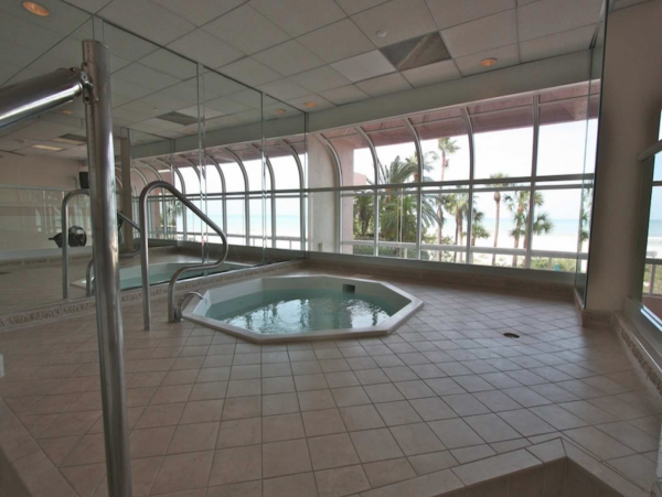 Rare find! Directly on Sand Key Beach 1/2 mile South of Clearwater Beach