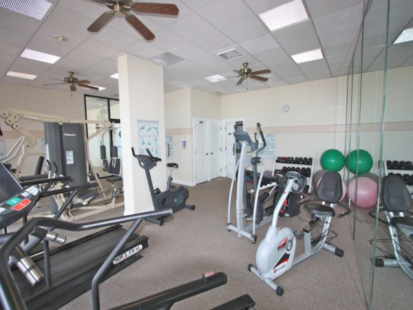 Rare find! Directly on Sand Key Beach 1/2 mile South of Clearwater Beach