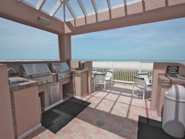 Rare find! Directly on Sand Key Beach 1/2 mile South of Clearwater Beach
