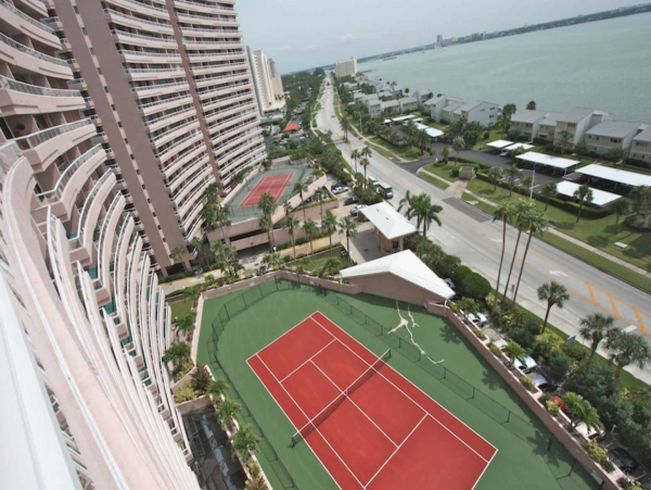 Rare find! Directly on Sand Key Beach 1/2 mile South of Clearwater Beach
