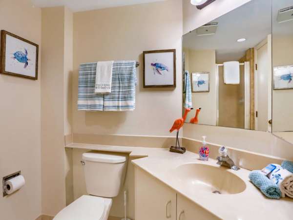 Rare find! Directly on Sand Key Beach 1/2 mile South of Clearwater Beach