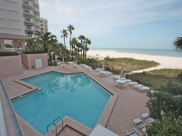 Rare find! Directly on Sand Key Beach 1/2 mile South of Clearwater Beach