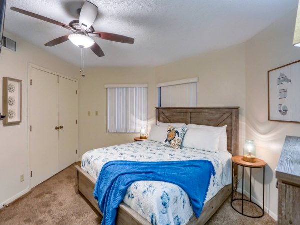 Rare find! Directly on Sand Key Beach 1/2 mile South of Clearwater Beach