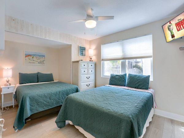 On Beach Indian Shores Vacation Condo Two Bedroom