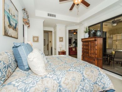 Venice Condo 930642