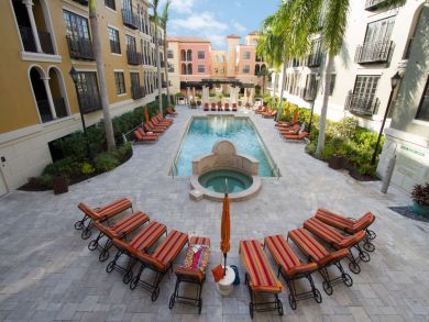Venice Condo 930642