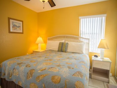 Treasure Island Condo 930648