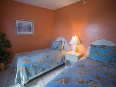 Treasure Island Condo 930648
