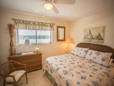 Treasure Island Condo 930651 Treasure Island Condo 930651
