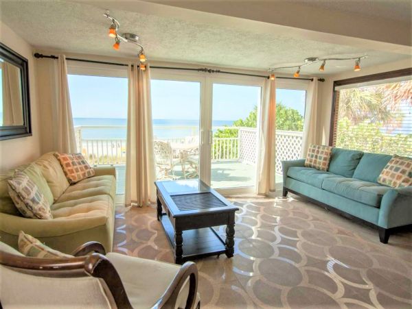 Madeira Beach House Great for Reunions