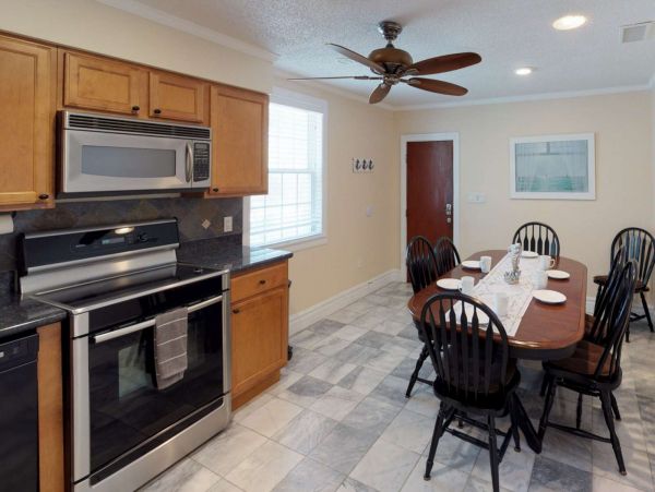 Madeira Beach House Great for Reunions