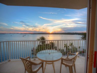 St. Petersburg Condo 930656