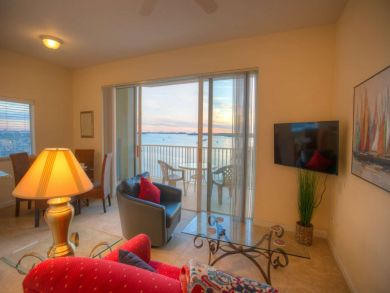 St. Petersburg Condo 930656