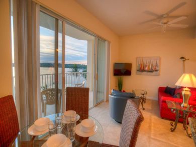St. Petersburg Condo 930656