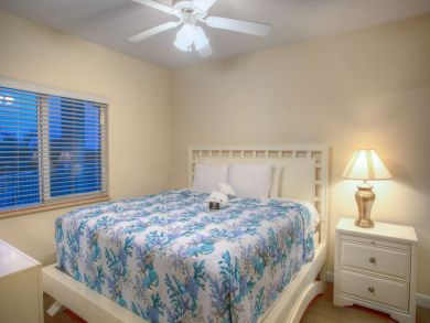 St. Petersburg Condo 930656