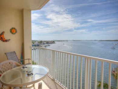 St. Petersburg Condo 930656