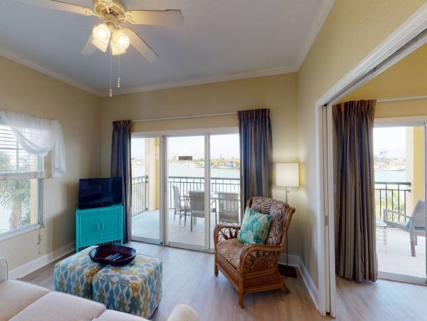 Treasure Island Condo with 2 Bedrooms & Fabulous Views