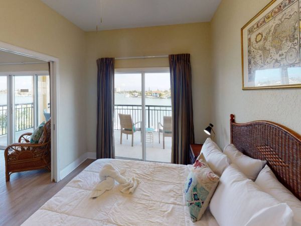 Treasure Island Condo with 2 Bedrooms & Fabulous Views