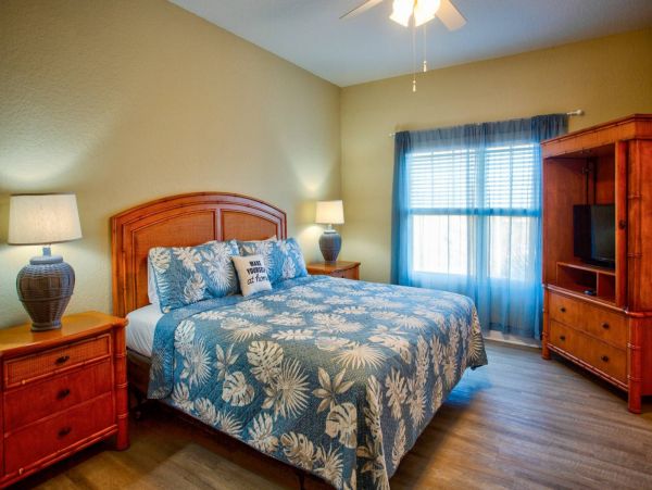 Treasure Island Condo with 2 Bedrooms & Fabulous Views