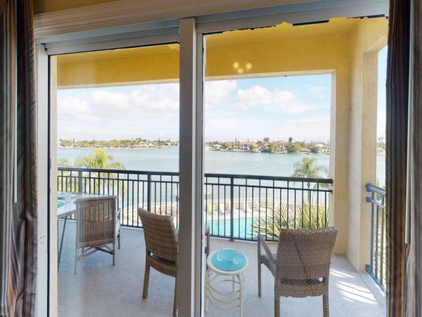 Treasure Island Condo with 2 Bedrooms & Fabulous Views