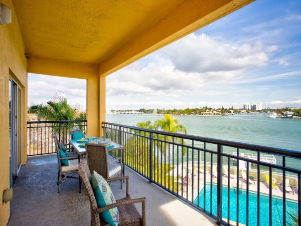 Treasure Island Condo with 2 Bedrooms & Fabulous Views