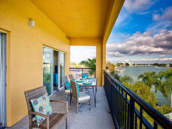 Treasure Island Condo with 2 Bedrooms & Fabulous Views