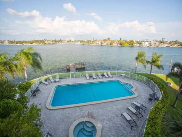 Treasure Island Condo with 2 Bedrooms & Fabulous Views