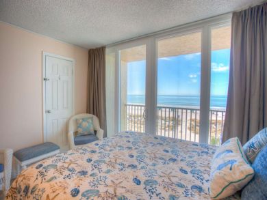 Treasure Island Condo 930699 Treasure Island Condo 930699