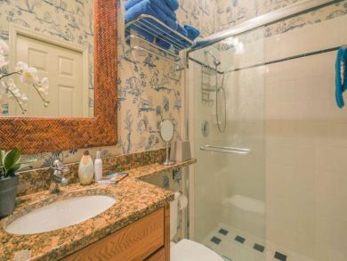 Four Bedroom Pool Home in Naples