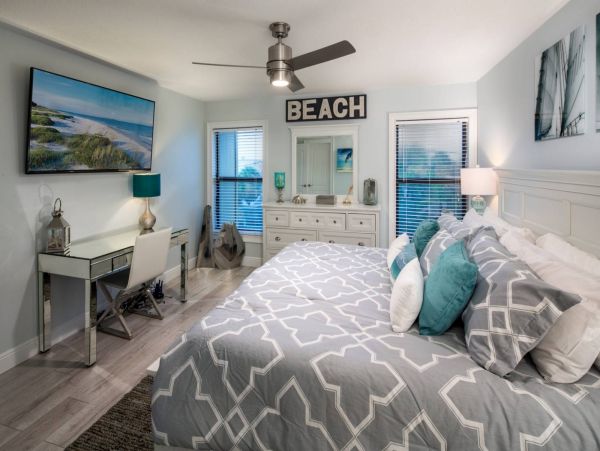 Vacation Rental Stylish Steps From Sandy Beach