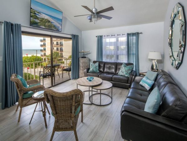 Vacation Rental Stylish Steps From Sandy Beach