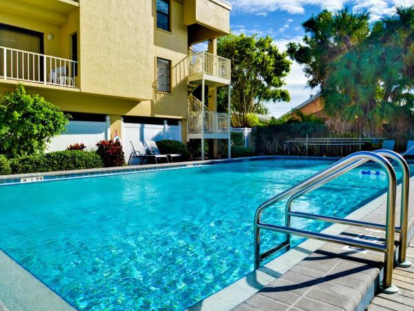 Vacation Rental Stylish Steps From Sandy Beach