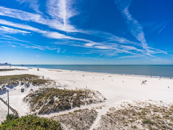 Vacation Rental Stylish Steps From Sandy Beach