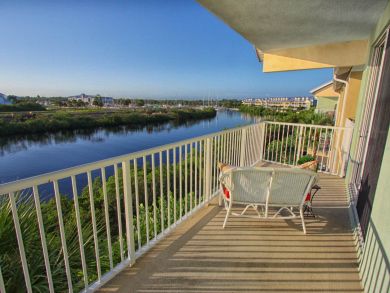 Ruskin Vacation Townhome